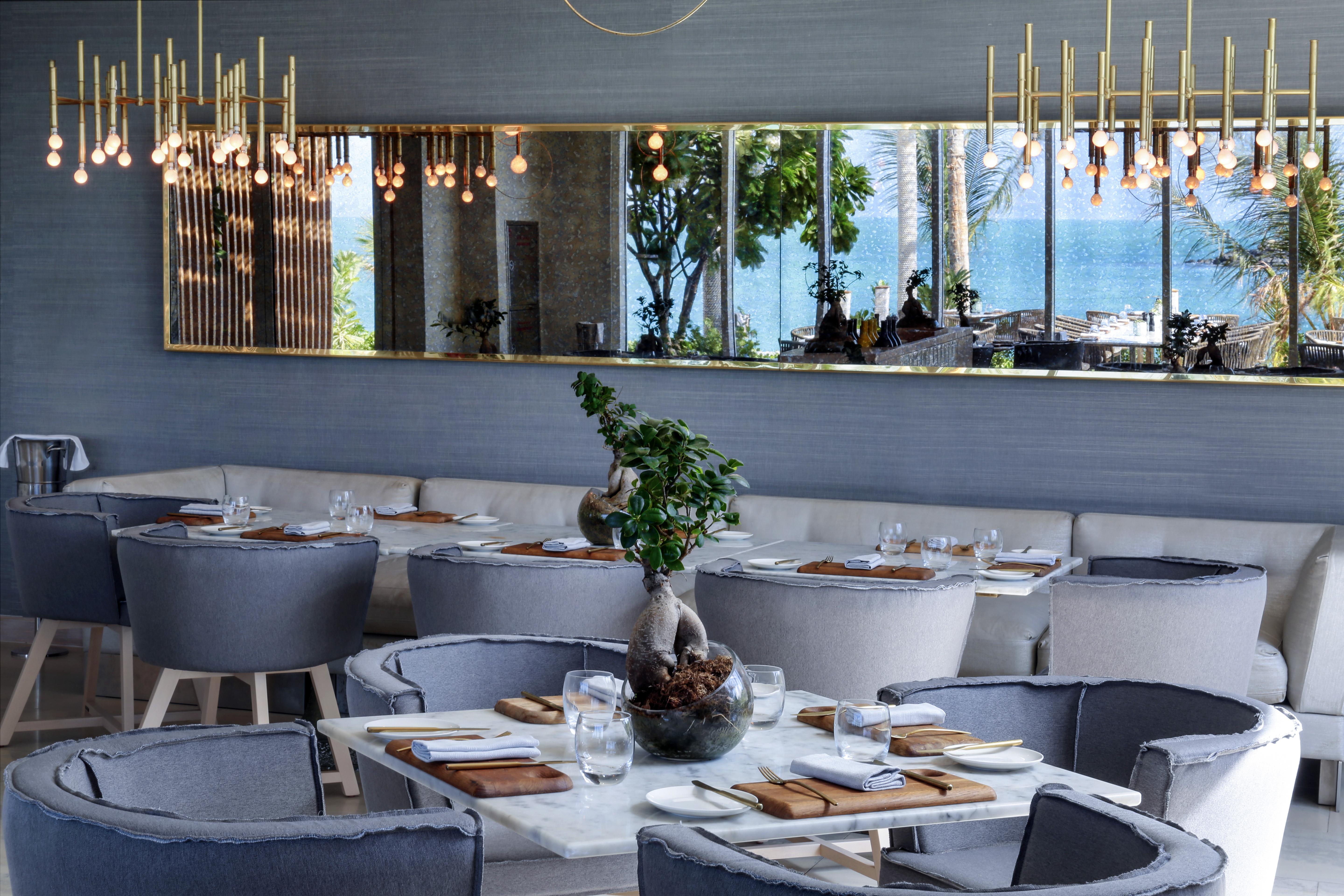 누라이 아일랜드 리조트 아부다비 외부 사진 Restaurant interior