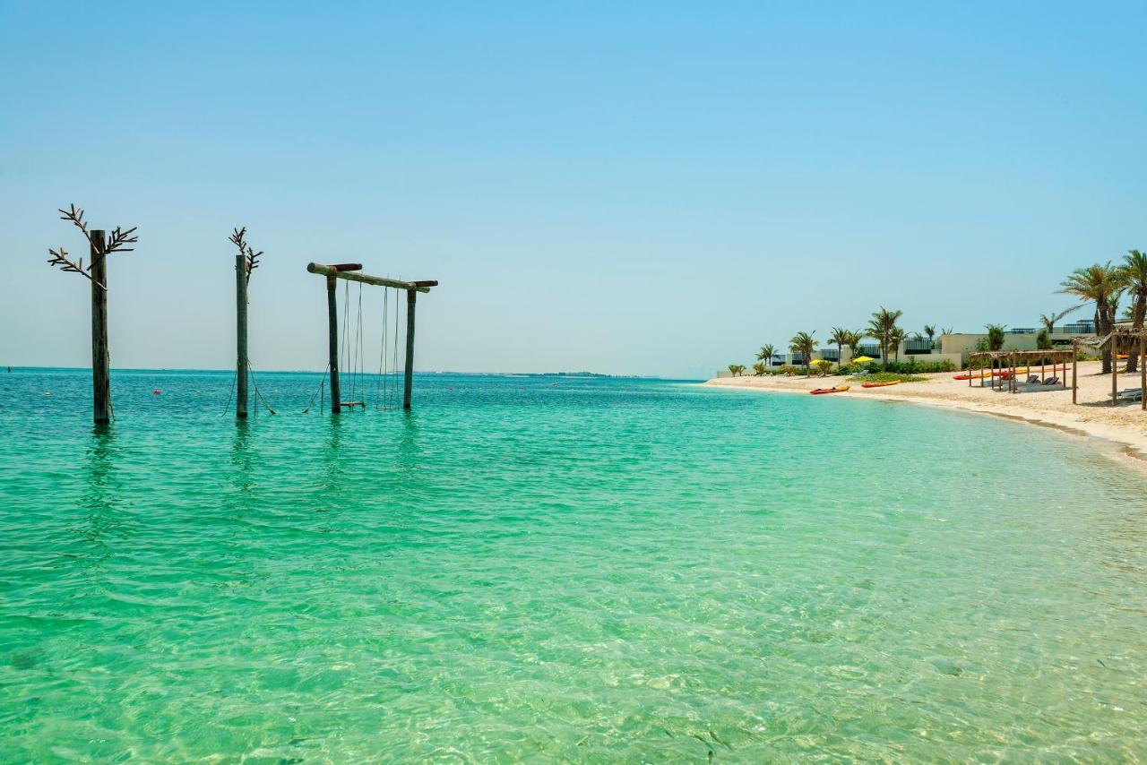 누라이 아일랜드 리조트 아부다비 외부 사진 The Red Sea coast near Sharm El Sheikh