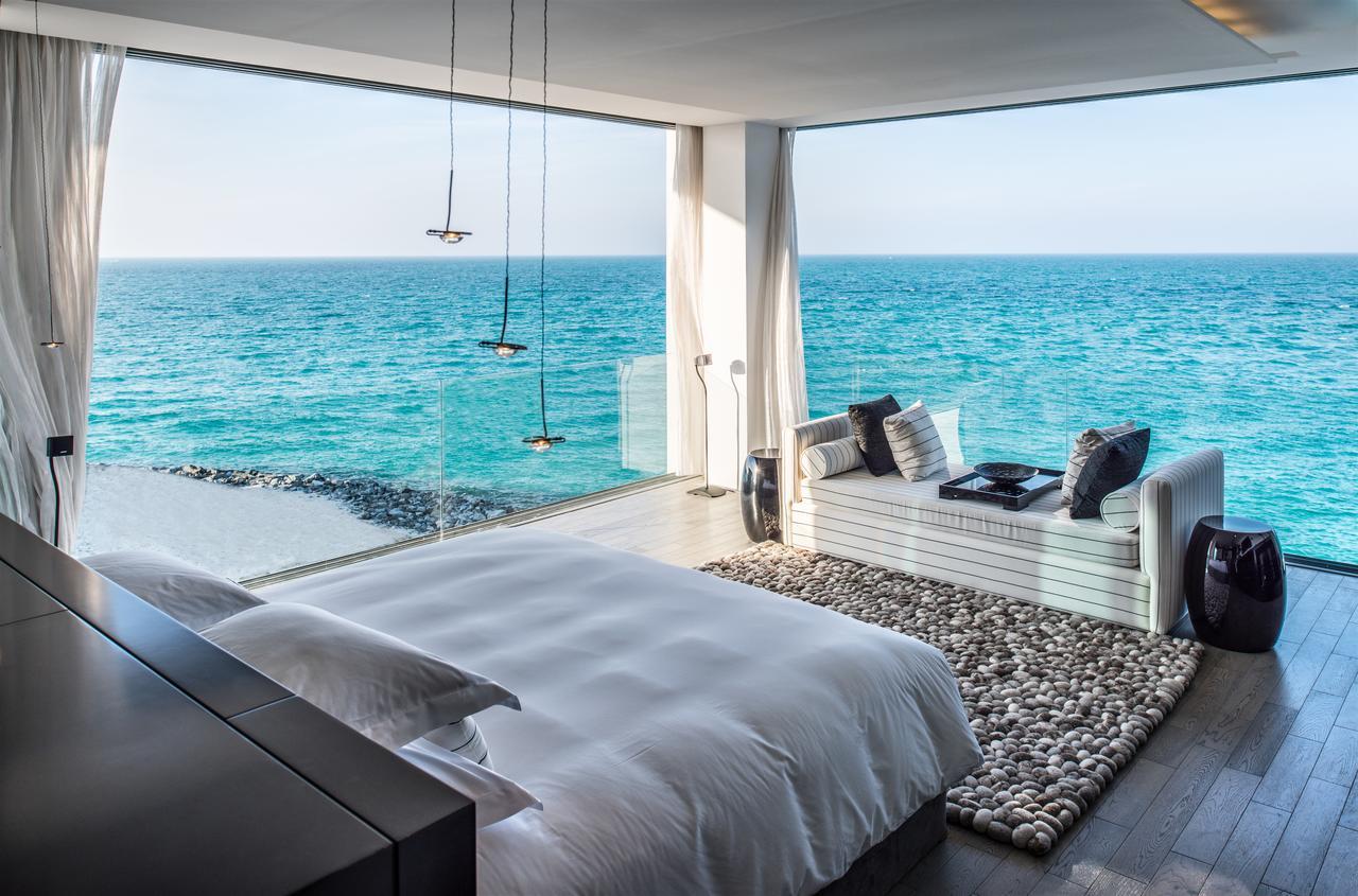 누라이 아일랜드 리조트 아부다비 객실 사진 The bedroom of a private villa at the resort